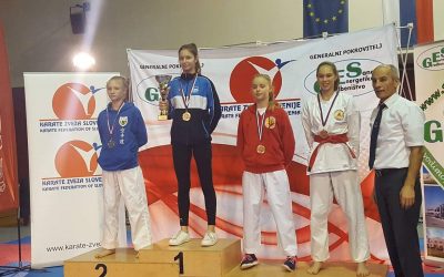 Mladinska državna prvakinja v karateju